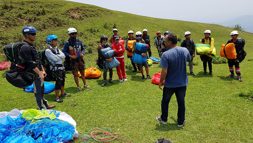 stage débutant parapente  babu adventure nepal