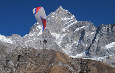 vol solo, pokhara, parapente, babu adventure